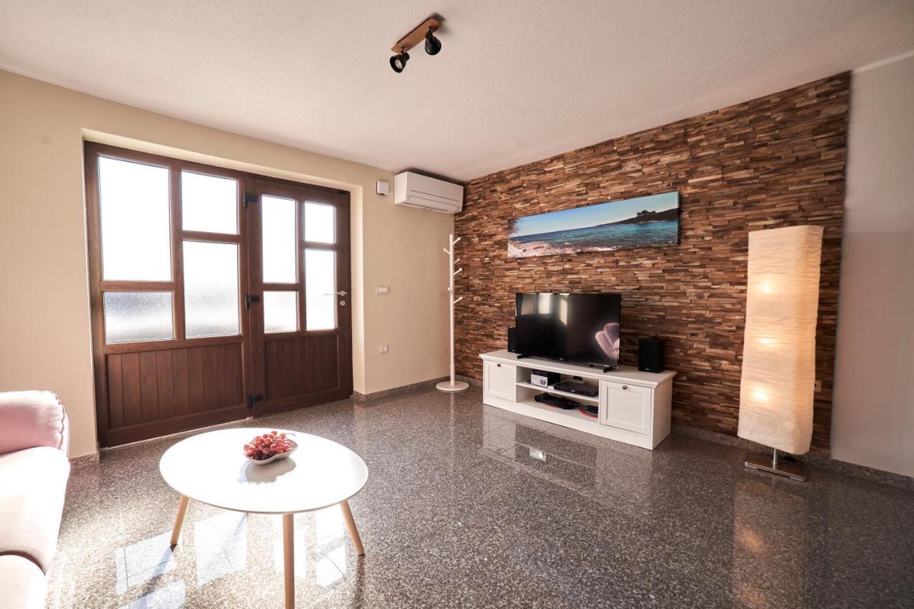 Haus Mila Villa Pavicini Ngoại thất bức ảnh