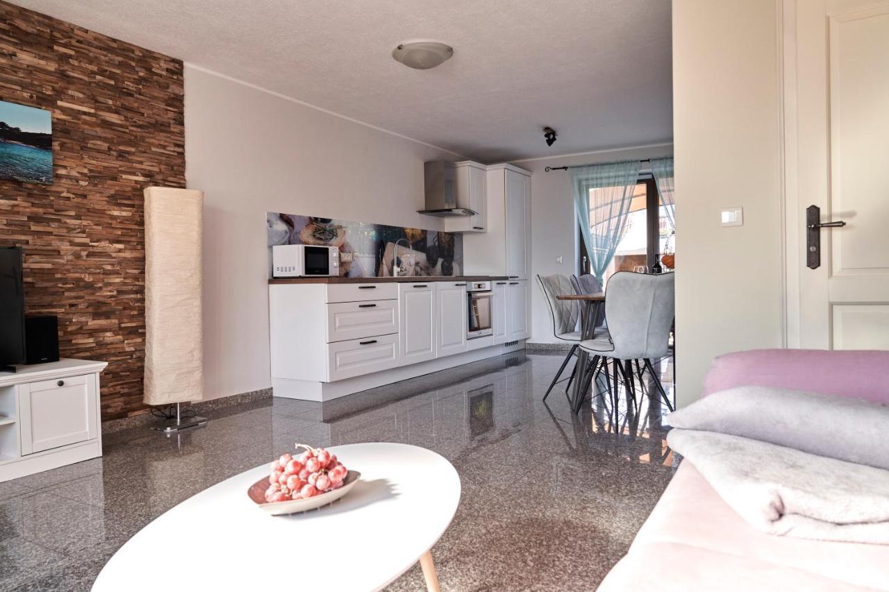 Haus Mila Villa Pavicini Ngoại thất bức ảnh